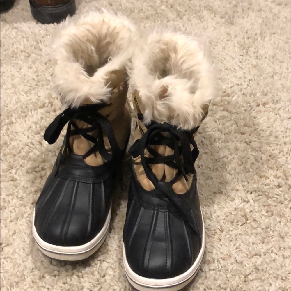Duck boots